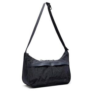 Chrome Industries Yoyogi Messenger Crossbody Bag for Men and Women Large Zipper